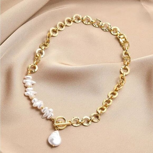 Baroque Style Lab Pearl Pendant Necklace with Round Gold Tone Chain - Picture 5 of 8